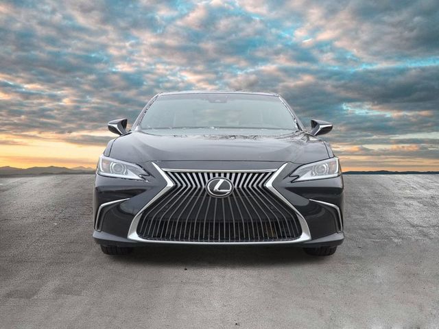 2019 Lexus ES 