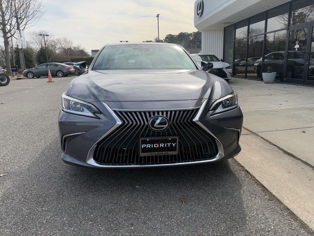 2019 Lexus ES 