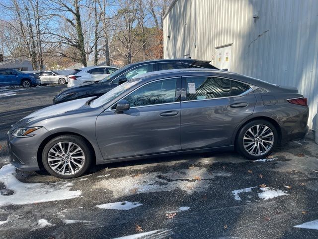 2019 Lexus ES 