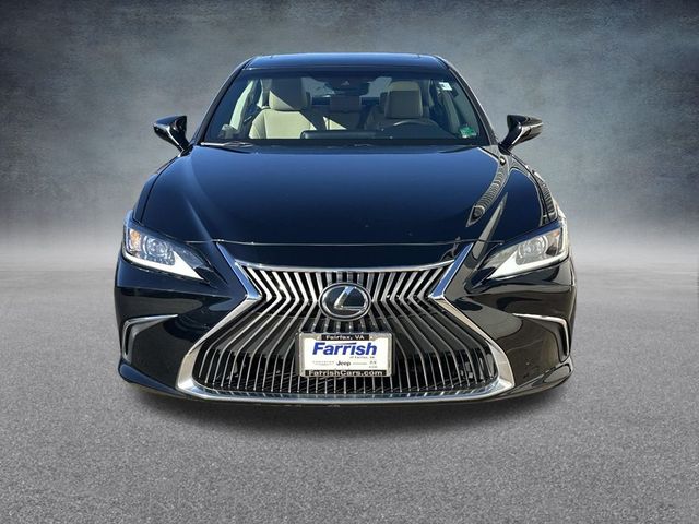 2019 Lexus ES