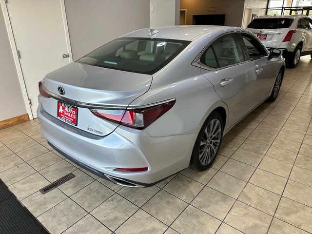 2019 Lexus ES 