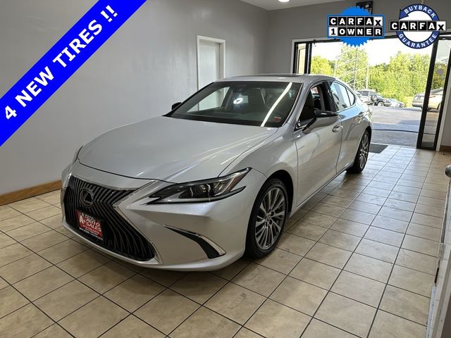 2019 Lexus ES 