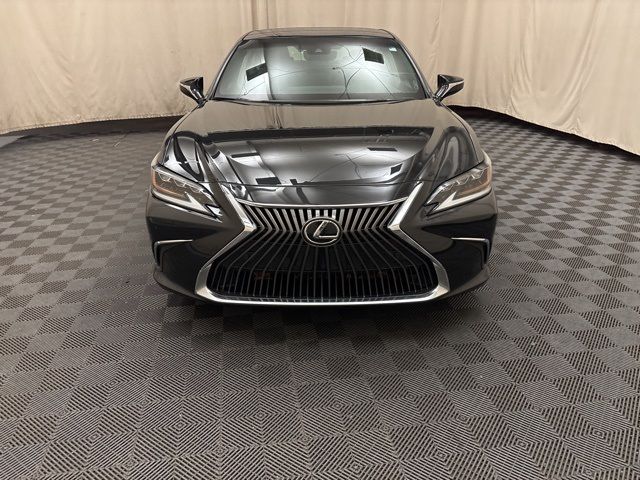 2019 Lexus ES 