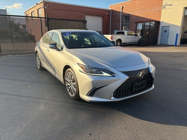 2019 Lexus ES 