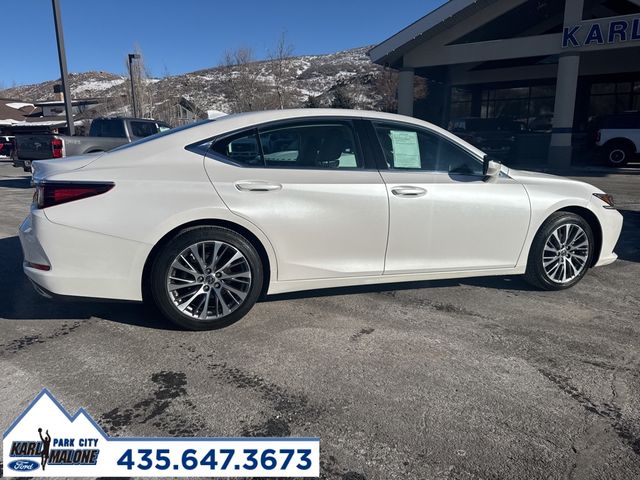 2019 Lexus ES 