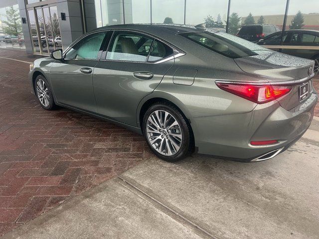 2019 Lexus ES 350