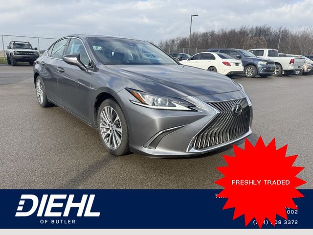 2019 Lexus ES 