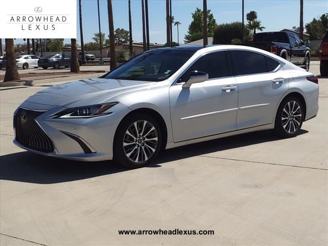 2019 Lexus ES 