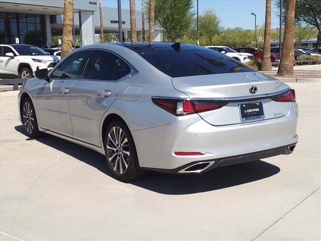 2019 Lexus ES 