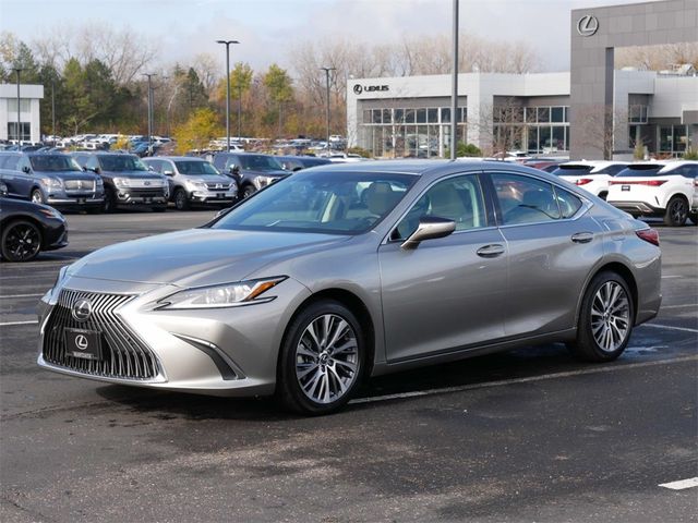 2019 Lexus ES 