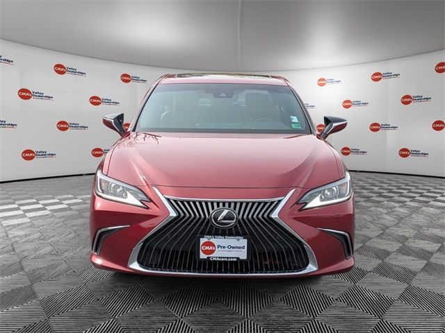 2019 Lexus ES 