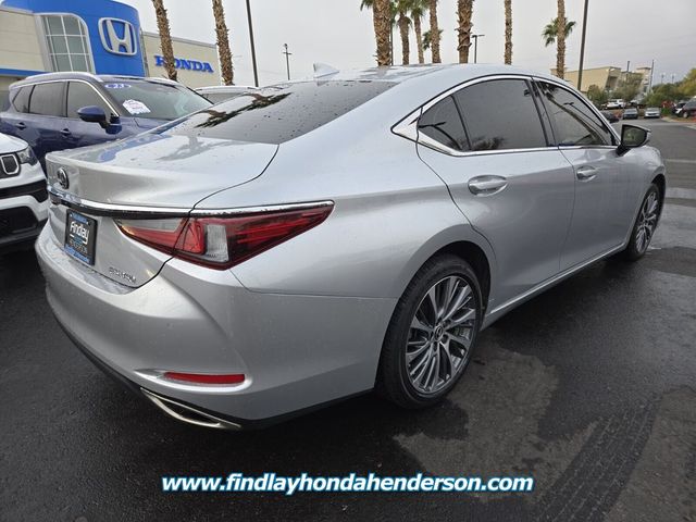 2019 Lexus ES 