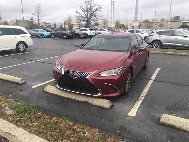 2019 Lexus ES 