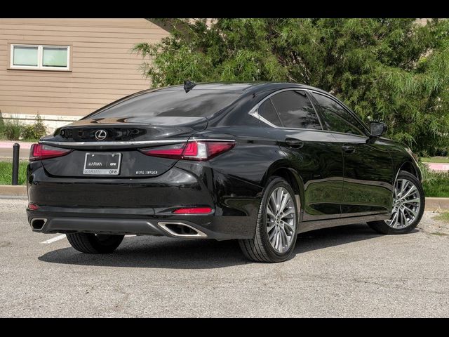 2019 Lexus ES 