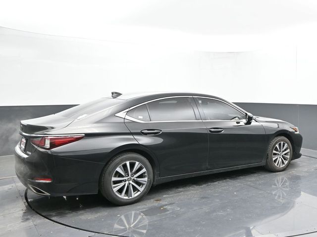 2019 Lexus ES 