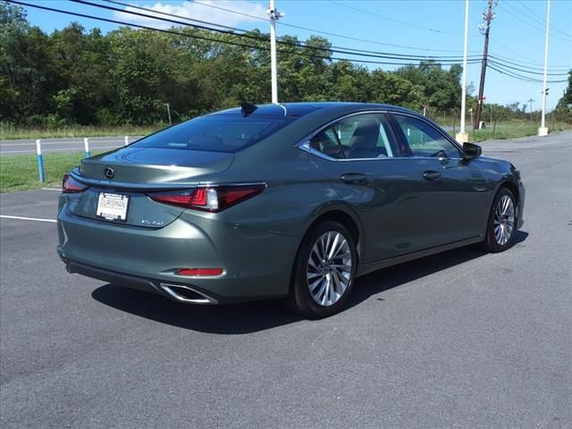 2019 Lexus ES 