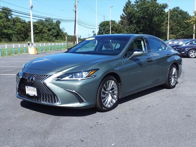 2019 Lexus ES 