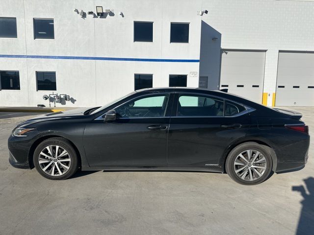 2019 Lexus ES 300h