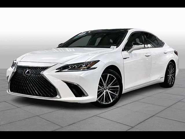 2019 Lexus ES 300h