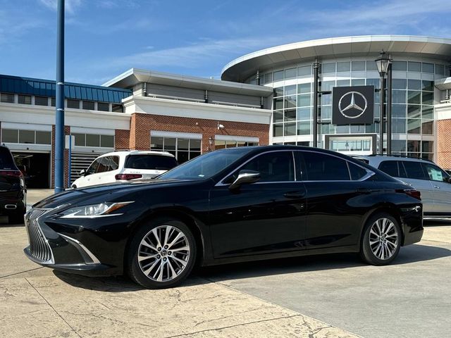 2019 Lexus ES 