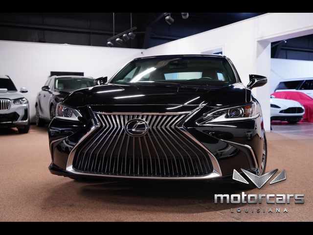 2019 Lexus ES 