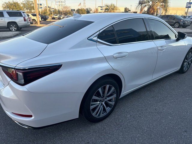 2019 Lexus ES 