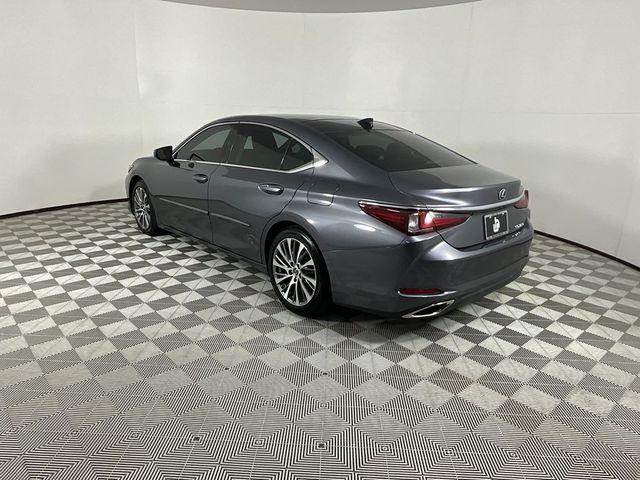 2019 Lexus ES 