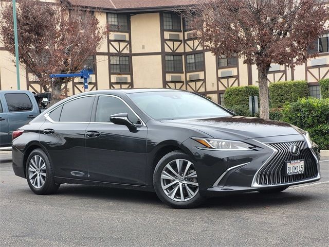 2019 Lexus ES 