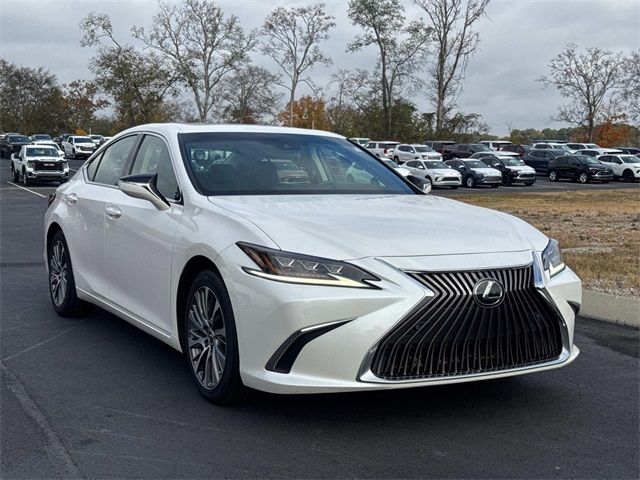 2019 Lexus ES 