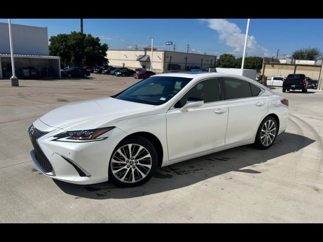 2019 Lexus ES 