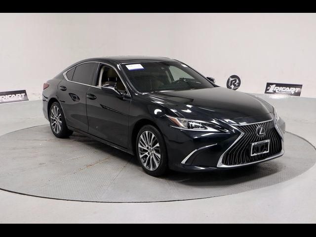 2019 Lexus ES 