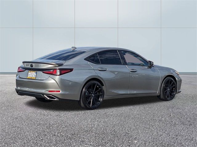 2019 Lexus ES 