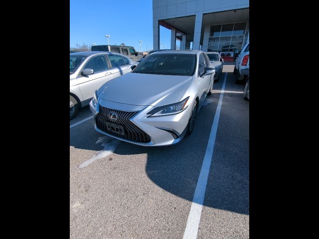 2019 Lexus ES 