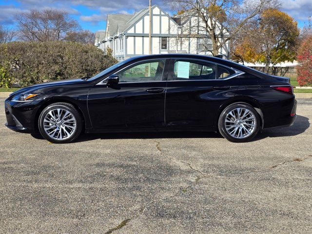 2019 Lexus ES 