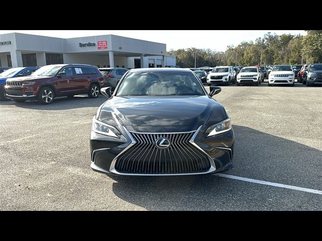 2019 Lexus ES 