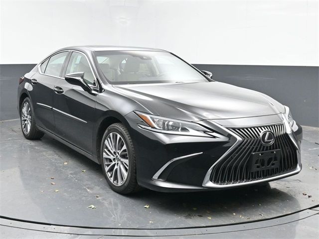 2019 Lexus ES 