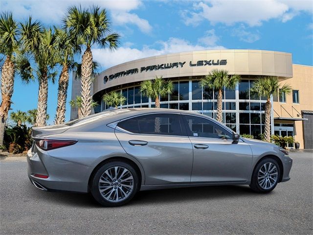 2019 Lexus ES 