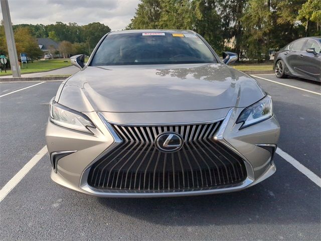 2019 Lexus ES 