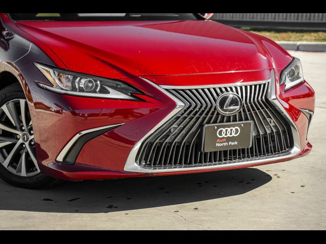 2019 Lexus ES 