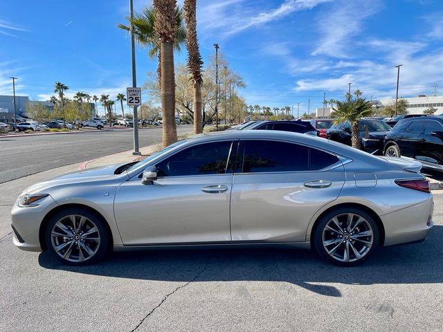 2019 Lexus ES 