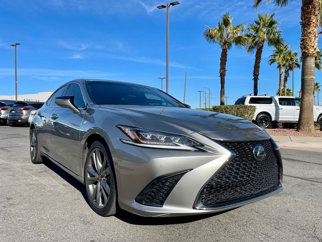 2019 Lexus ES 