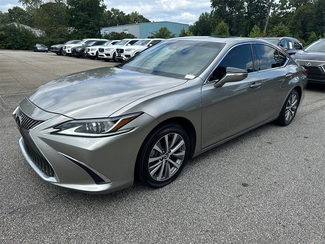 2019 Lexus ES 