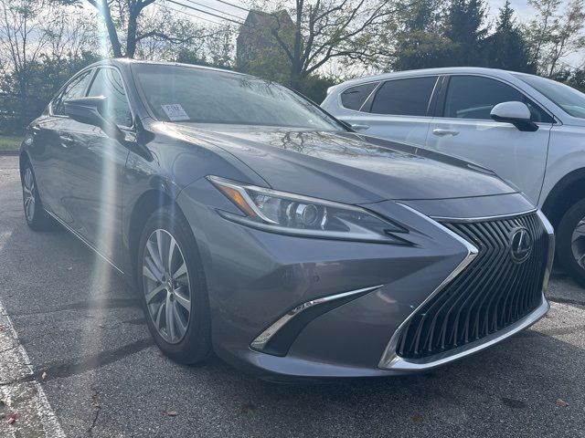 2019 Lexus ES 