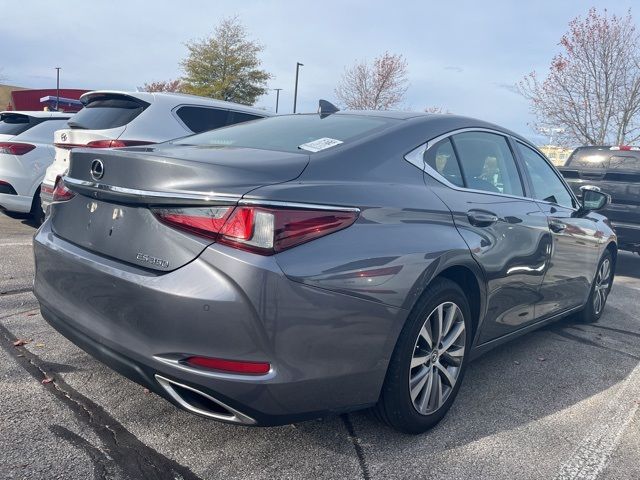 2019 Lexus ES 