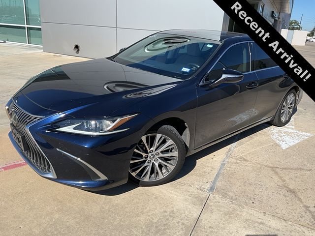 2019 Lexus ES 