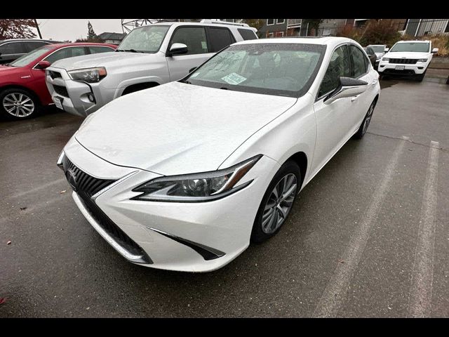 2019 Lexus ES 300h