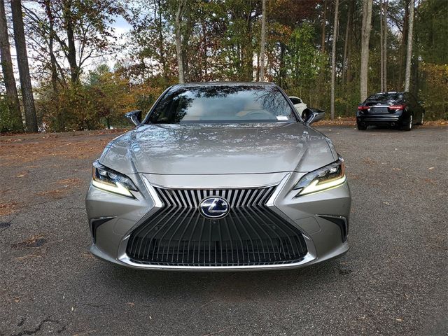 2019 Lexus ES 300h Ultra Luxury