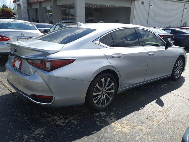 2019 Lexus ES 