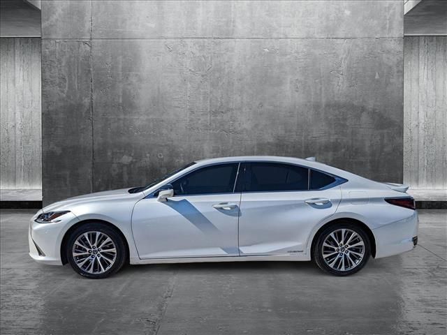 2019 Lexus ES 300h