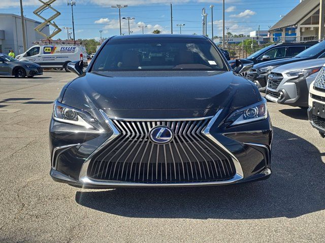 2019 Lexus ES 300h